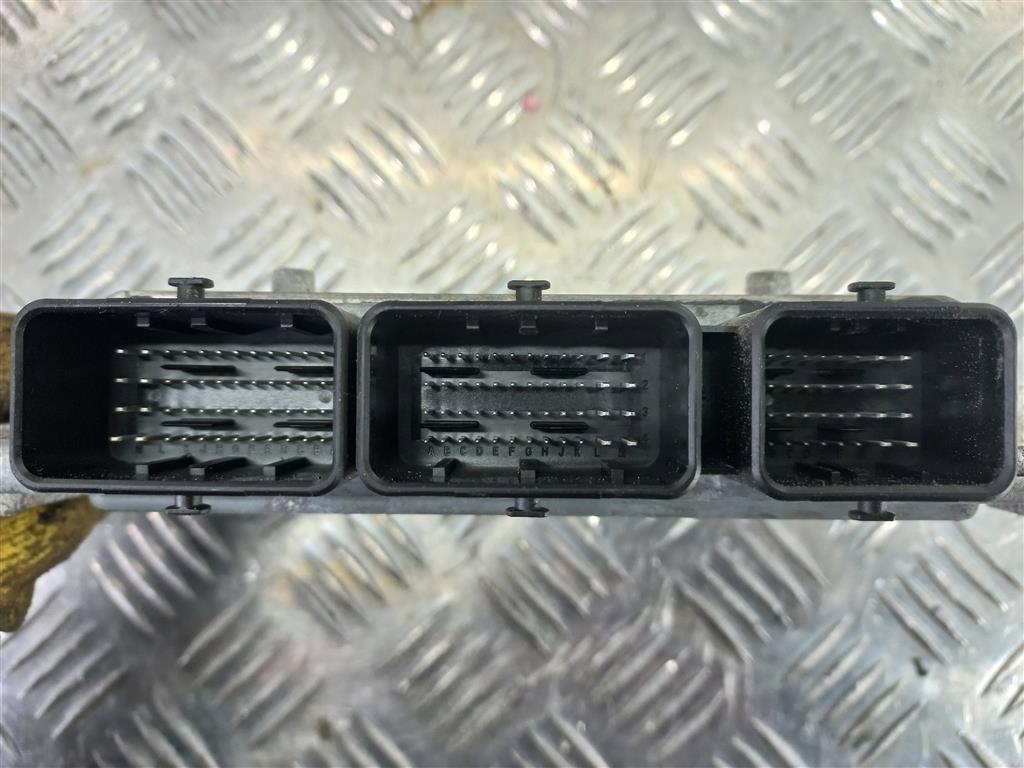 блок управления двигателем FORD Focus  1706429, 10750 рублей, Москва