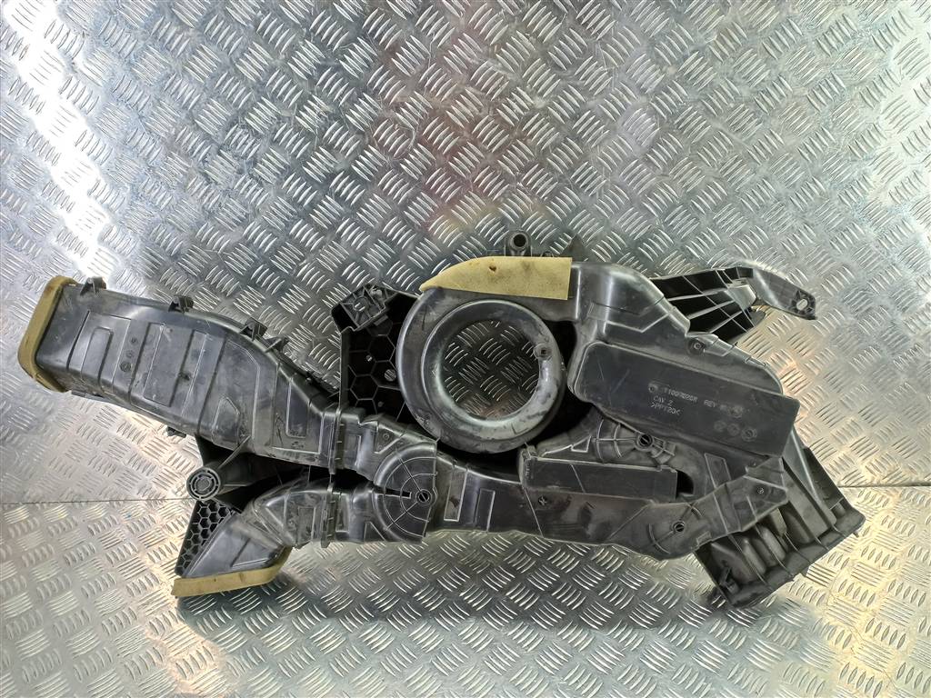 корпус отопителя FORD EXPLORER 3.5 4WD AT (290 л.с.)Explorer  V рестайлинг (2015—2018) Внедорожник DB5Z-18C424-D, 21560 рублей, Москва