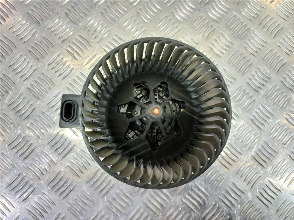 моторчик отопителя FORD EXPLORER 3.5 4WD AT (290 л.с.)Explorer  V рестайлинг (2015—2018) Внедорожник AE9Z19805D, 980 рублей, Москва