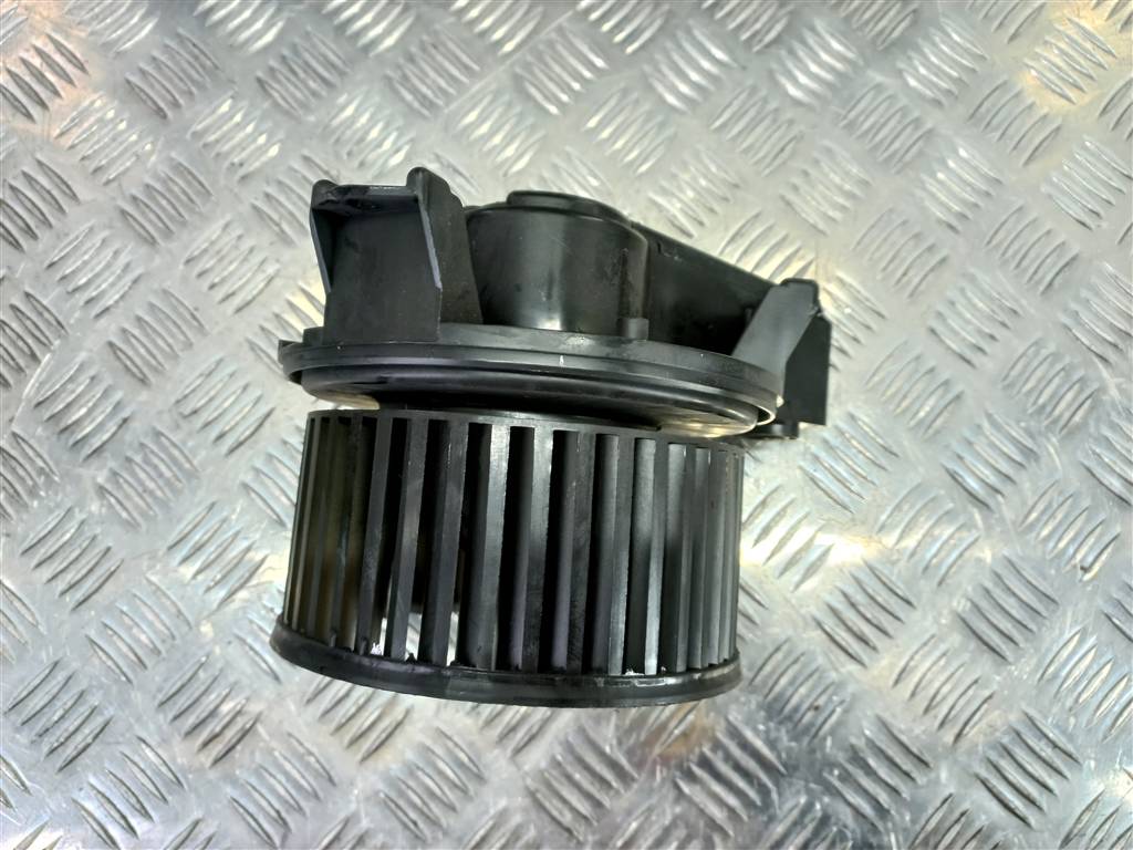 моторчик отопителя FORD EXPLORER 3.5 4WD AT (290 л.с.)Explorer  V рестайлинг (2015—2018) Внедорожник AE9Z19805D, 980 рублей, Москва