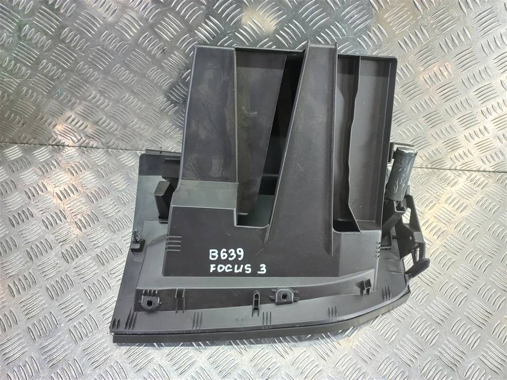 крышка бардачка FORD Focus 2.0 AMT (160 л.с.)Focus  III рестайлинг (2014—2019) Седан VPCM5XA06015BA, 3850 рублей, Москва