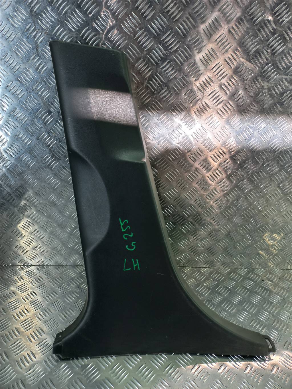 обшивка CHEVROLET  SPARK 1.0 MT (67 л.с.)Spark  M300 (2009—2016) Хетчбэк 95990925, 1440 рублей, Москва