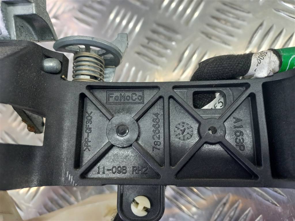 ответная часть ручки двери FORD EXPLORER 3.5 4WD AT (290 л.с.)Explorer  V рестайлинг (2015—2018) Внедорожник BT4Z7826684A, 2470 рублей, Москва