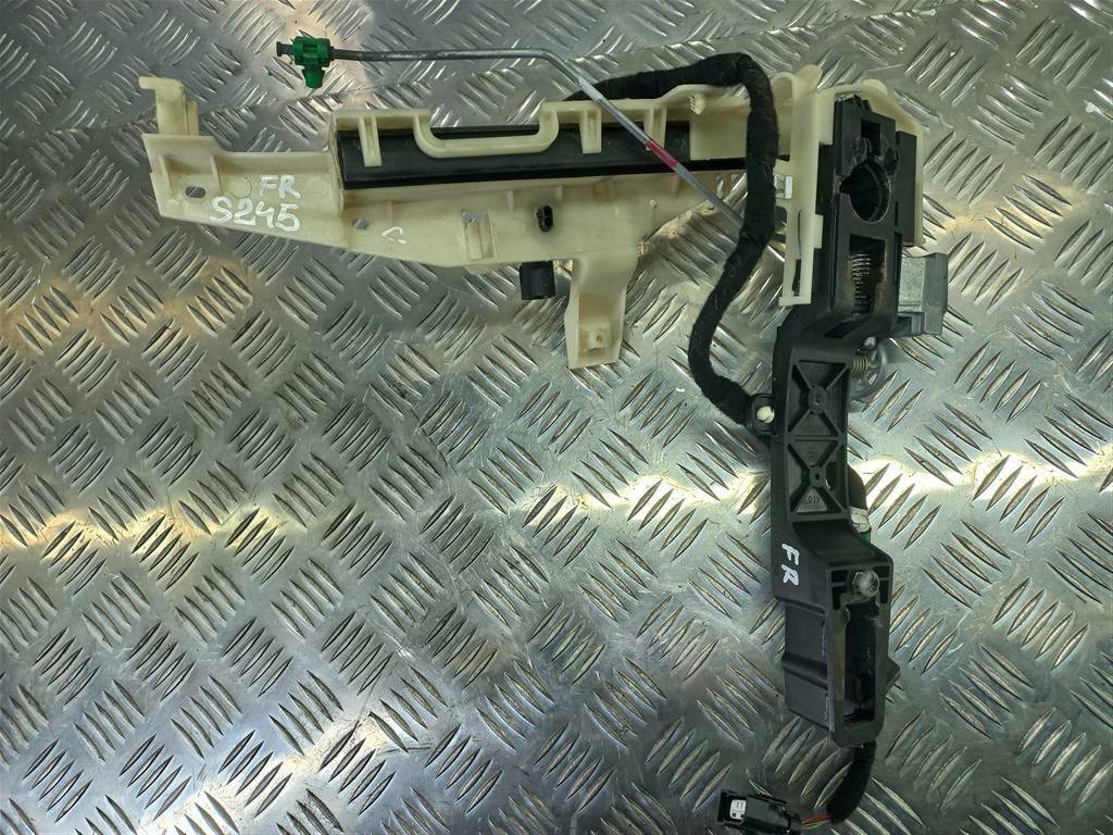 ответная часть ручки двери FORD EXPLORER 3.5 4WD AT (290 л.с.)Explorer  V рестайлинг (2015—2018) Внедорожник BT4Z7826684A, 2470 рублей, Москва