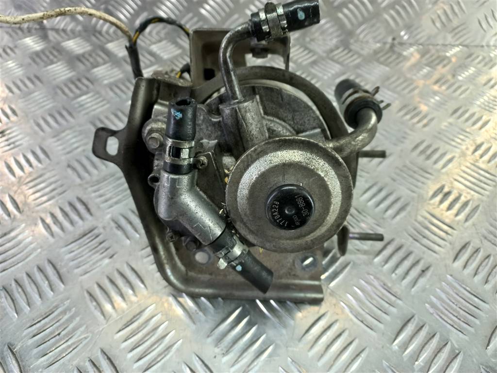 корпус топливного фильтра MITSUBISHI L200  2.5 DI-D 4WD MT (178 л.с.)L200  IV (2006—2014) Пикап 1770A229, 9600 рублей, Москва