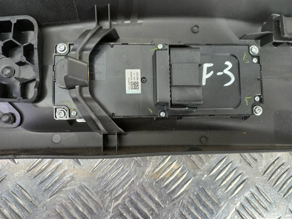 кнопка FORD Focus  F1ET14B709, 14200 рублей, Москва