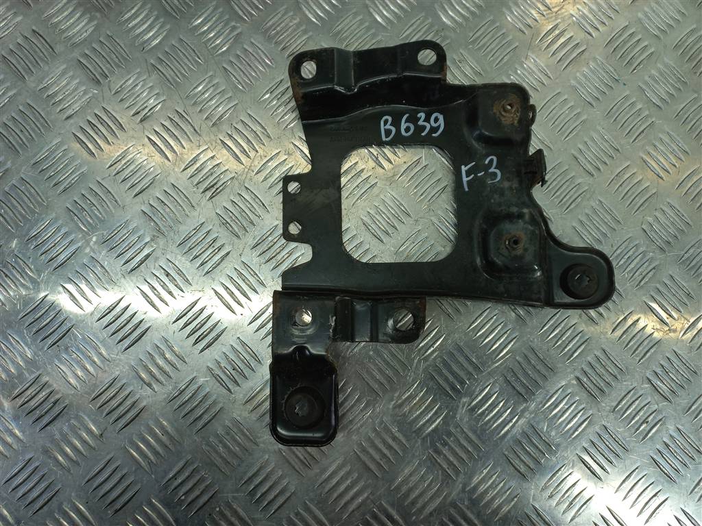 крепление аккумулятора FORD Focus  AV61R6K034AB, 980 рублей, Москва