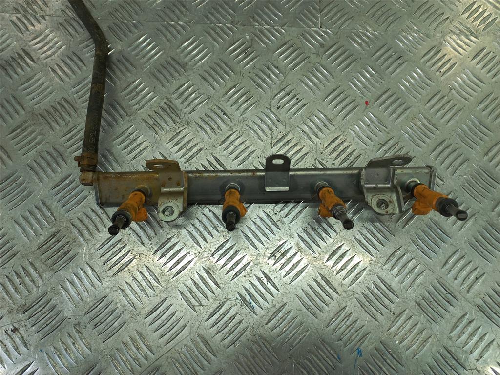 рампа топливная SUZUKI SX4 1.6 4WD MT (112 л.с.)SX4  I рестайлинг (2009—2014) Внедорожник 15730-54LA0, 6730 рублей, Москва