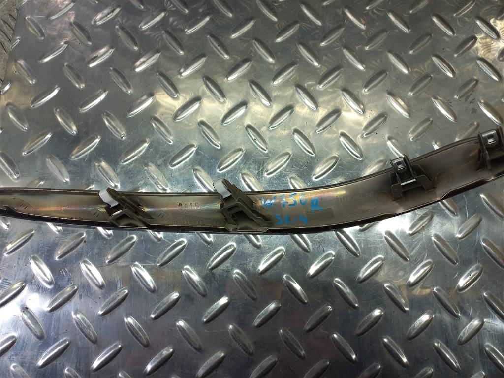 накладка декоративная SUZUKI SX4 1.6 4WD MT (112 л.с.)SX4  I рестайлинг (2009—2014) Внедорожник 7385180J1, 860 рублей, Москва