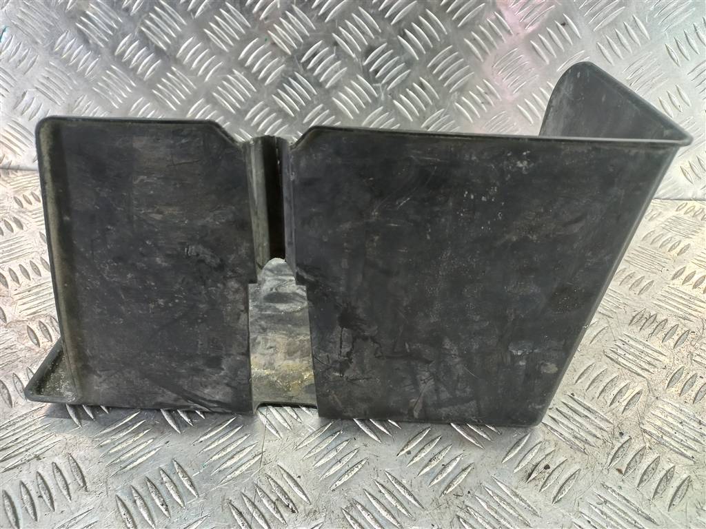 подставка под аккумулятор MITSUBISHI PAJERO SPORT 3.0 AT (170 л.с.)Pajero Sport  I (1996—2004) Внедорожник MR383497, 980 рублей, Москва