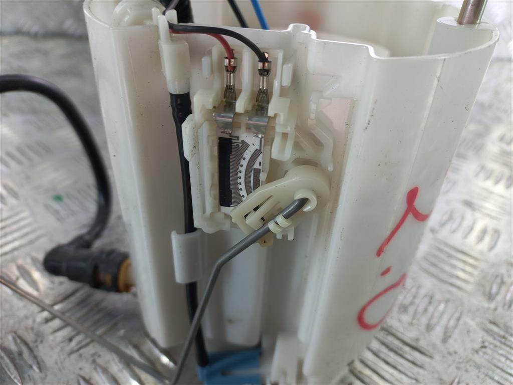 насос топливный (бензонасос) SUZUKI Grand Vitara 2.0 4WD AT (140 л.с.)Grand Vitara  II (2005—2008) Внедорожник 15100-65J02, 2360 рублей, Москва