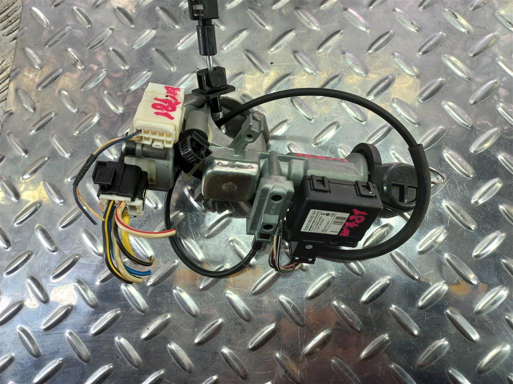 замок зажигания SUZUKI Grand Vitara 2.0 4WD AT (140 л.с.)Grand Vitara  II (2005—2008) Внедорожник 37101-62J20, 3390 рублей, Москва