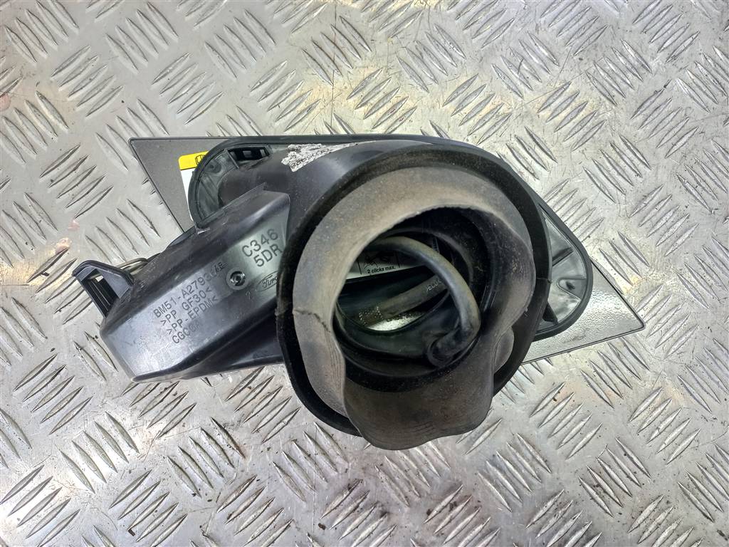 лючок бензобака FORD Focus  1768207, 2590 рублей, Москва