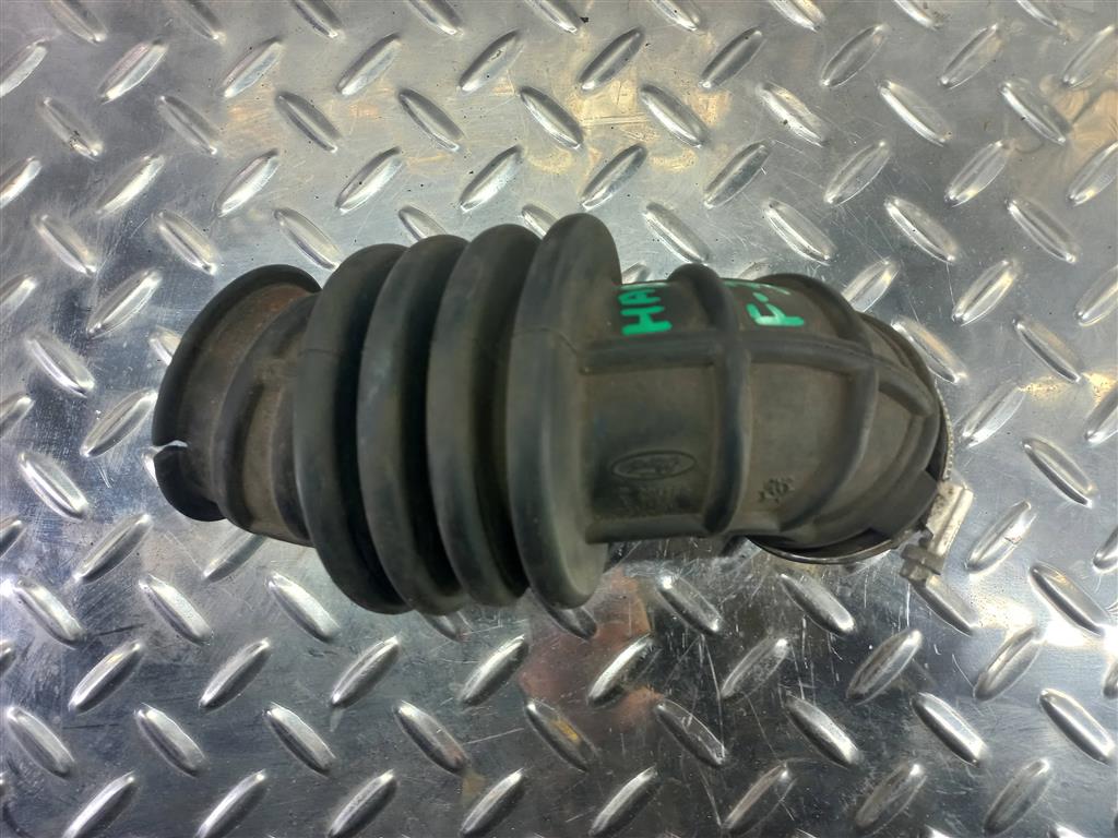 патрубок воздушного фильтра FORD Focus  1725324, 1440 рублей, Москва