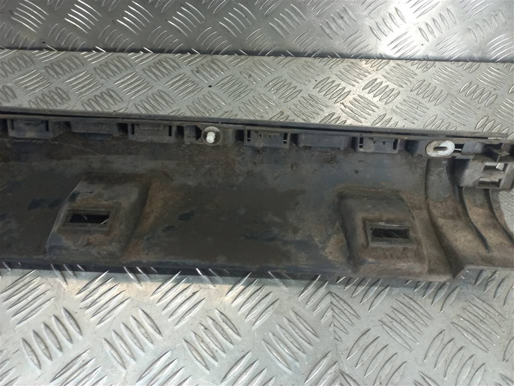 накладка порога Renault Duster  768516558R, 6380 рублей, Москва