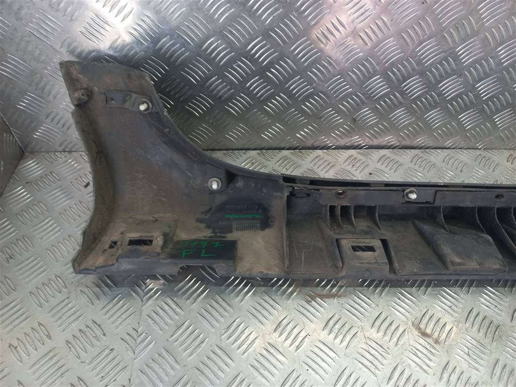 накладка порога Renault Duster  768516558R, 6380 рублей, Москва