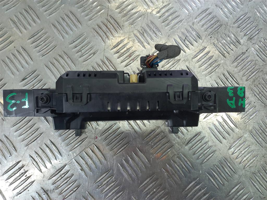 дисплей информационный FORD Focus  1864815, 8450 рублей, Москва