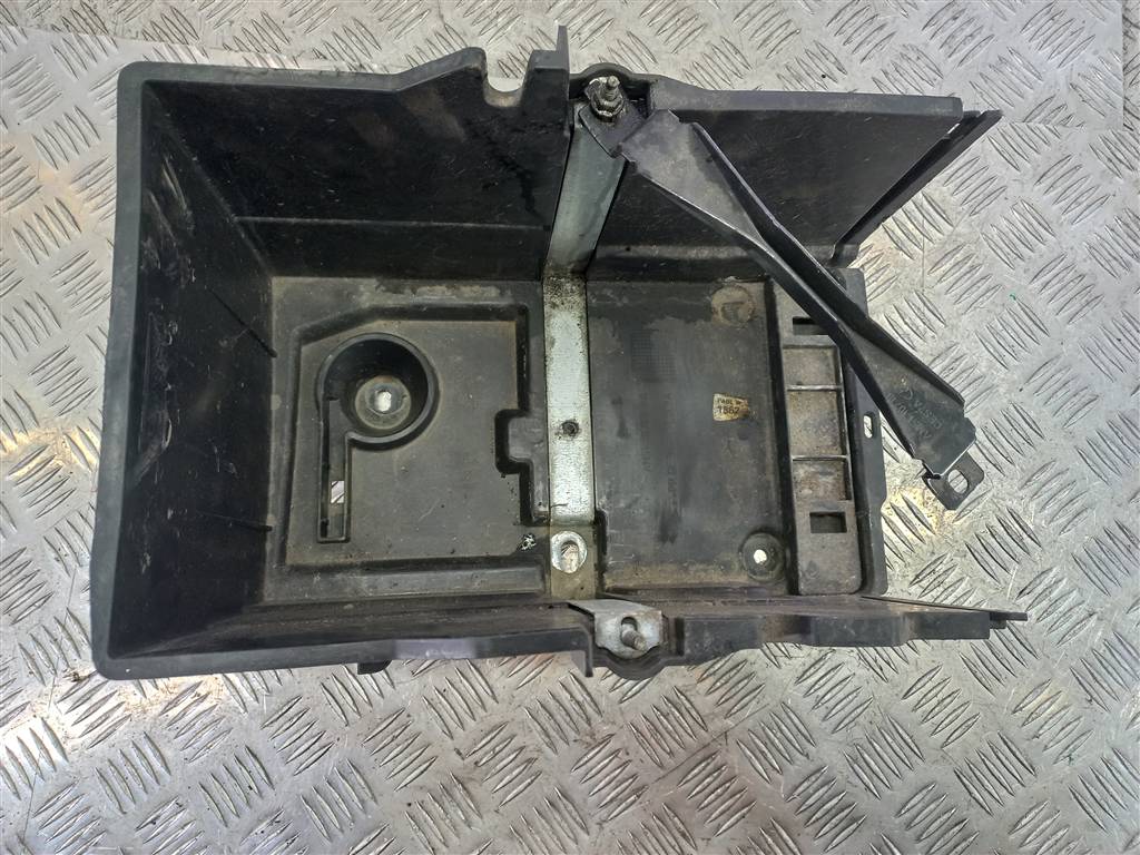 подставка под аккумулятор FORD Focus  AM5110723, 1780 рублей, Москва