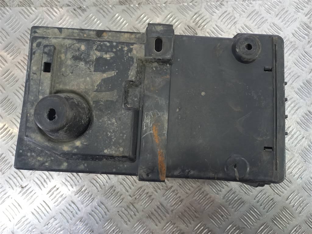 подставка под аккумулятор FORD Focus  AM5110723, 1780 рублей, Москва