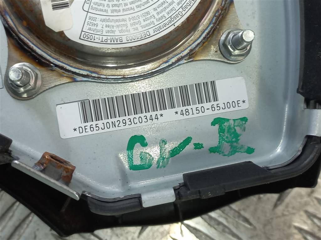 подушка безопасности водителя SUZUKI Grand Vitara 2.0 4WD MT (140 л.с.)Grand Vitara  II (2005—2008) Внедорожник 48150-65J00, 2470 рублей, Москва