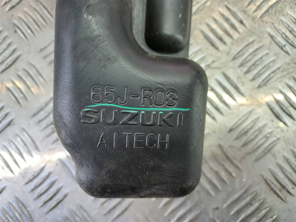 воздухозаборник SUZUKI Grand Vitara 2.0 4WD MT (140 л.с.)Grand Vitara  II (2005—2008) Внедорожник 13820-65J00, 1670 рублей, Москва