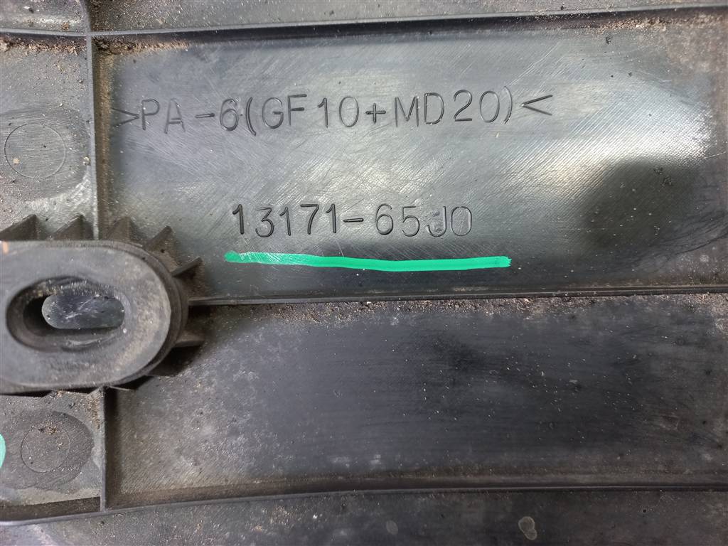 накладка двигателя SUZUKI Grand Vitara 2.0 4WD MT (140 л.с.)Grand Vitara  II (2005—2008) Внедорожник 13171-65J0, 750 рублей, Москва