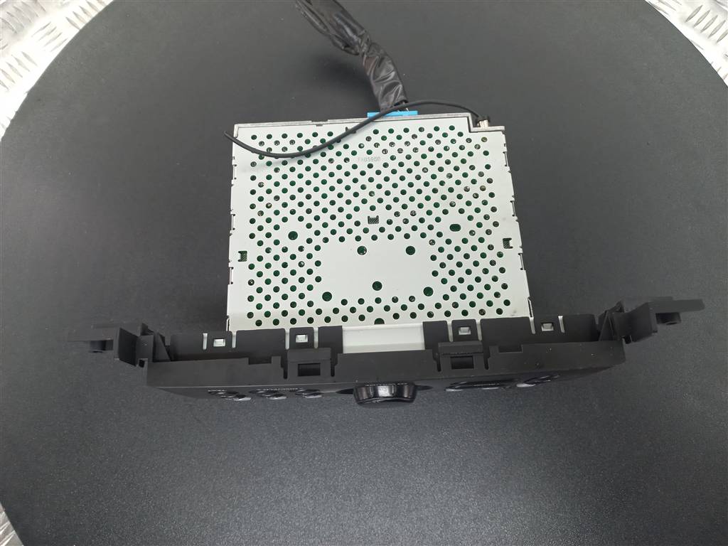 магнитола SUZUKI Grand Vitara 2.0 4WD MT (140 л.с.)Grand Vitara  II (2005—2008) Внедорожник 39101-65JA, 1550 рублей, Москва