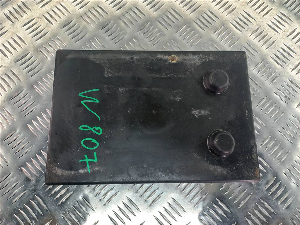 подставка под аккумулятор SUZUKI Grand Vitara 2.0 4WD MT (140 л.с.)Grand Vitara  II (2005—2008) Внедорожник 33660-65J0, 630 рублей, Москва