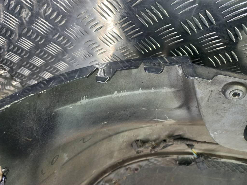 бампер FORD Focus  1744014, 8220 рублей, Москва