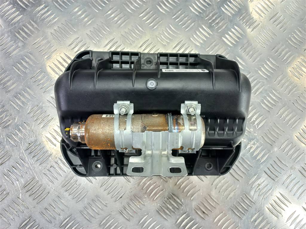 подушка безопасности пассажира FORD Focus  1780158, 3279 рублей, Москва