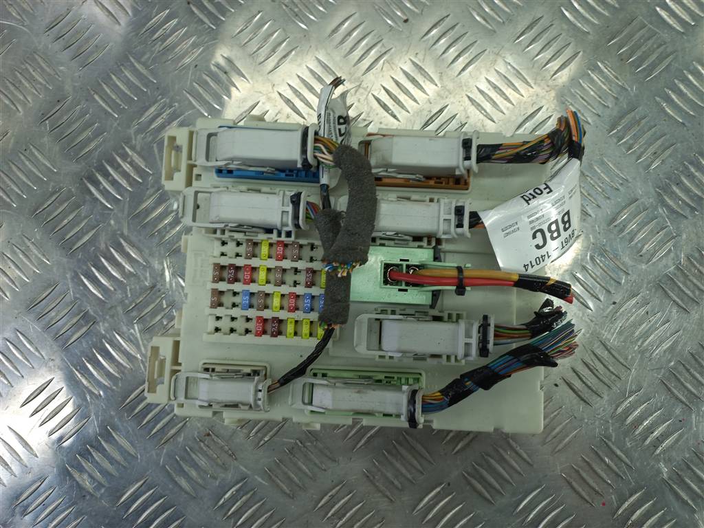 блок предохранителей FORD Focus  2227208, 14200 рублей, Москва