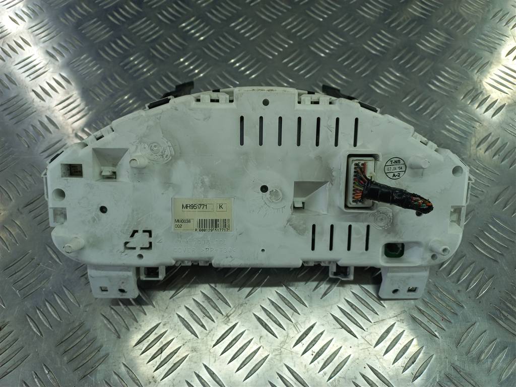 панель приборов MITSUBISHI COLT  MR951771, 1550 рублей, Москва