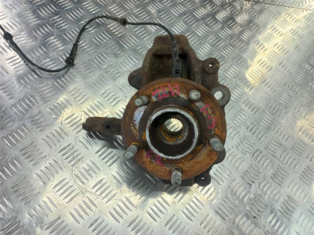 кулак FORD Focus  1702854, 3050 рублей, Москва