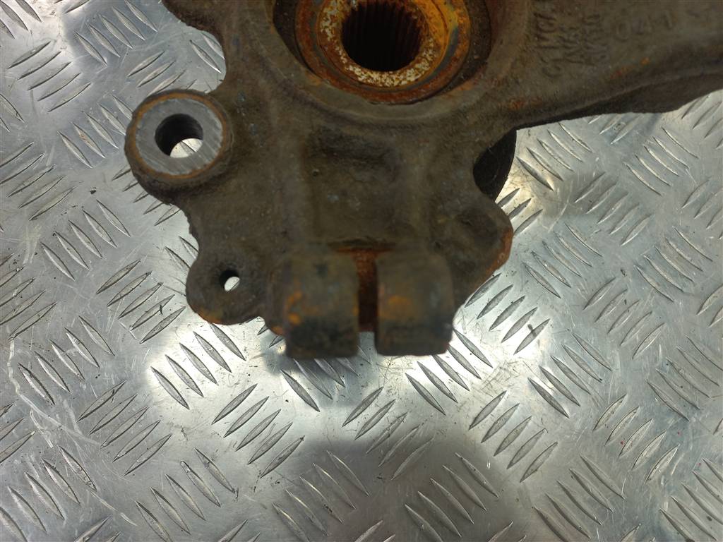 кулак FORD Focus  1702854, 3050 рублей, Москва