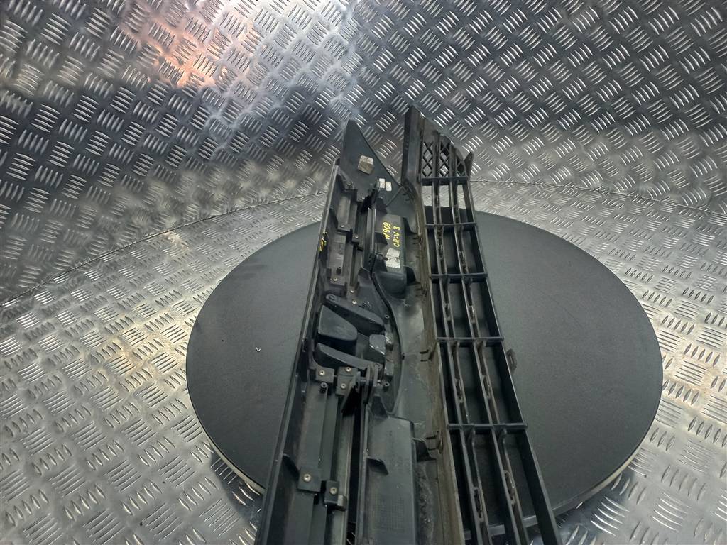 решетка радиатора HONDA CR-V 2.0 4WD MT (150 л.с.)CR-V  III (2006—2009) Внедорожник 71128SWWG01ZE, 14200 рублей, Москва