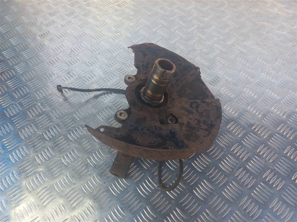 кулак MITSUBISHI PAJERO SPORT 3.0 AT (170 л.с.)Pajero Sport  I рестайлинг (2004—2008) Внедорожник MR113892, 7300 рублей, Москва