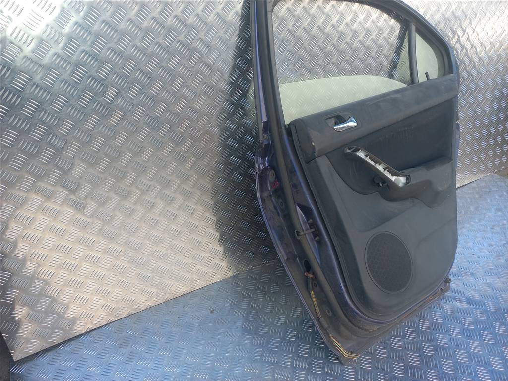 дверь HONDA Accord 2.0 AT (155 л.с.)Accord  VII (2002—2006) Седан 67510-SEA-900ZZ, 5350 рублей, Москва