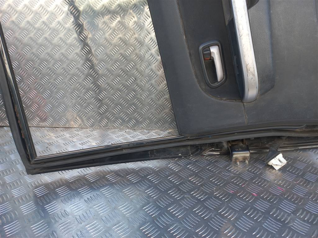 дверь SUZUKI Grand Vitara 2.0 4WD MT (140 л.с.)Grand Vitara  II (2005—2008) Внедорожник 6800365833, 4310 рублей, Москва