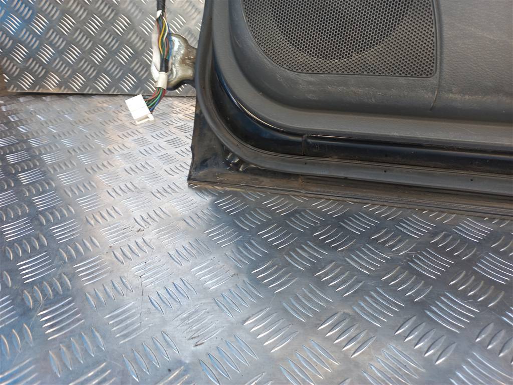 дверь SUBARU Tribeca 3.0 4WD AT (250 л.с.)Tribeca  WX (2004—2007) Внедорожник 60009XA00B9P, 9950 рублей, Москва