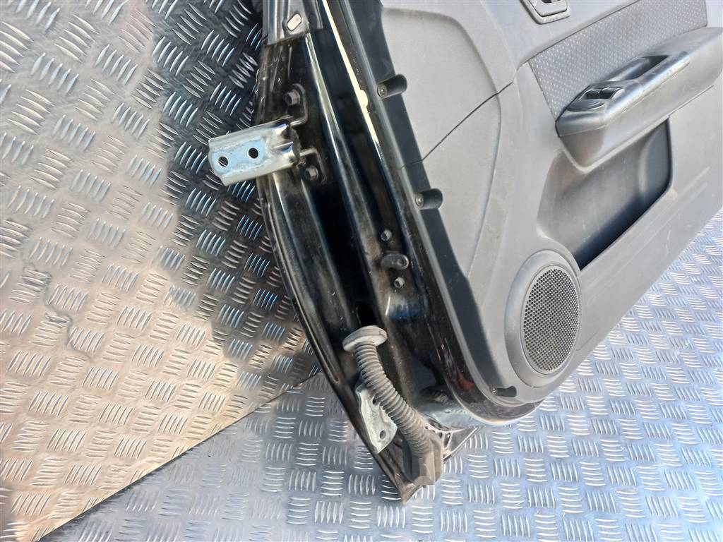 дверь Hyundai GETZ 1.4 AT (97 л.с.)Getz  I (2002—2005) Хетчбэк 760041C221, 4310 рублей, Москва