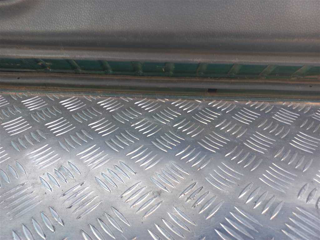 дверь SUZUKI LIANA 1.6 MT (103 л.с.)Liana  I (2001—2006) Седан 68001-54830, 6380 рублей, Москва