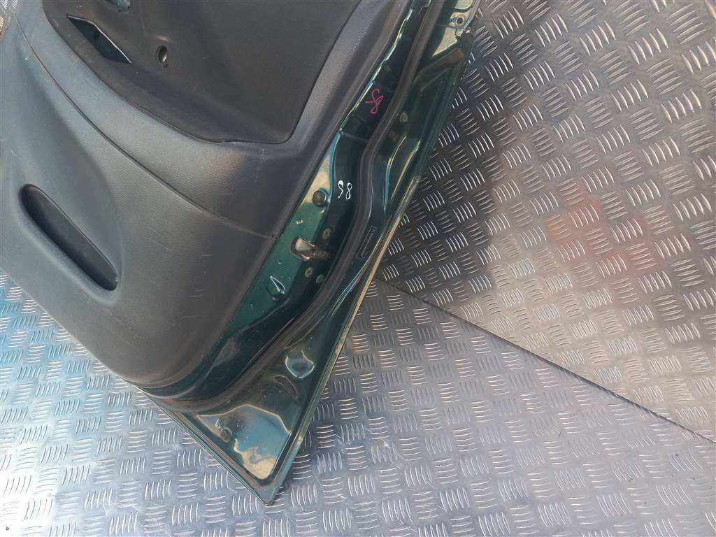 дверь SUZUKI LIANA 1.6 MT (103 л.с.)Liana  I (2001—2006) Седан 68001-54830, 6380 рублей, Москва