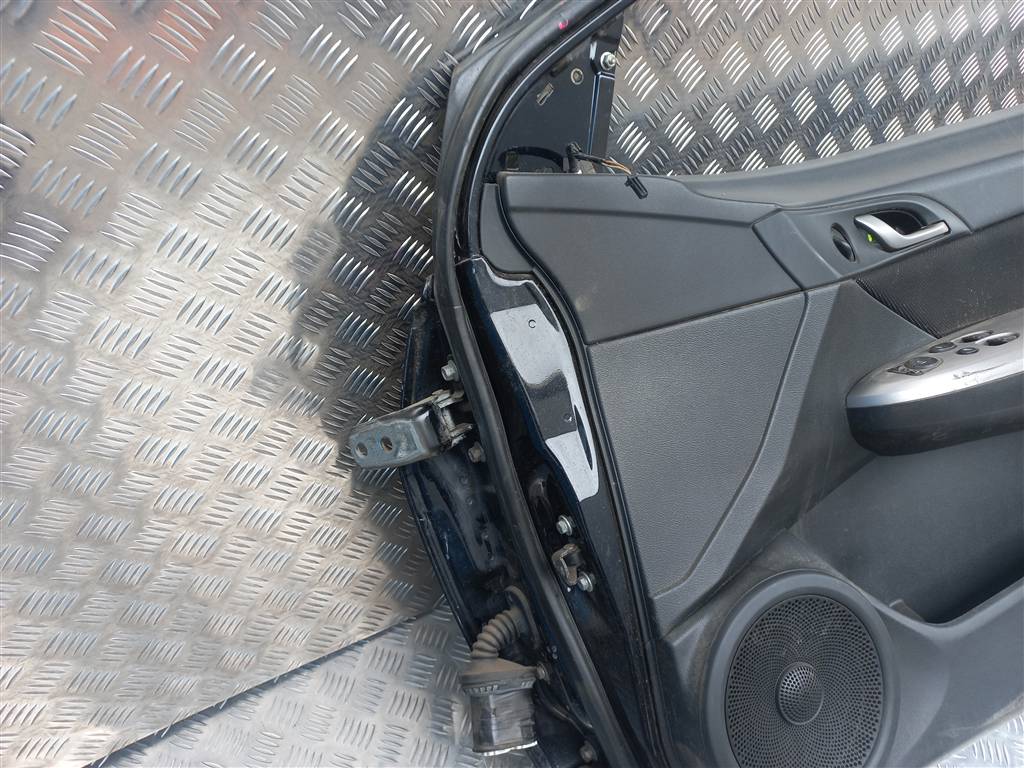 дверь HONDA Civic 1.8 MT (140 л.с.)Civic  VIII (2005—2009) Хетчбэк 67010SMRE00ZZ, 10750 рублей, Москва