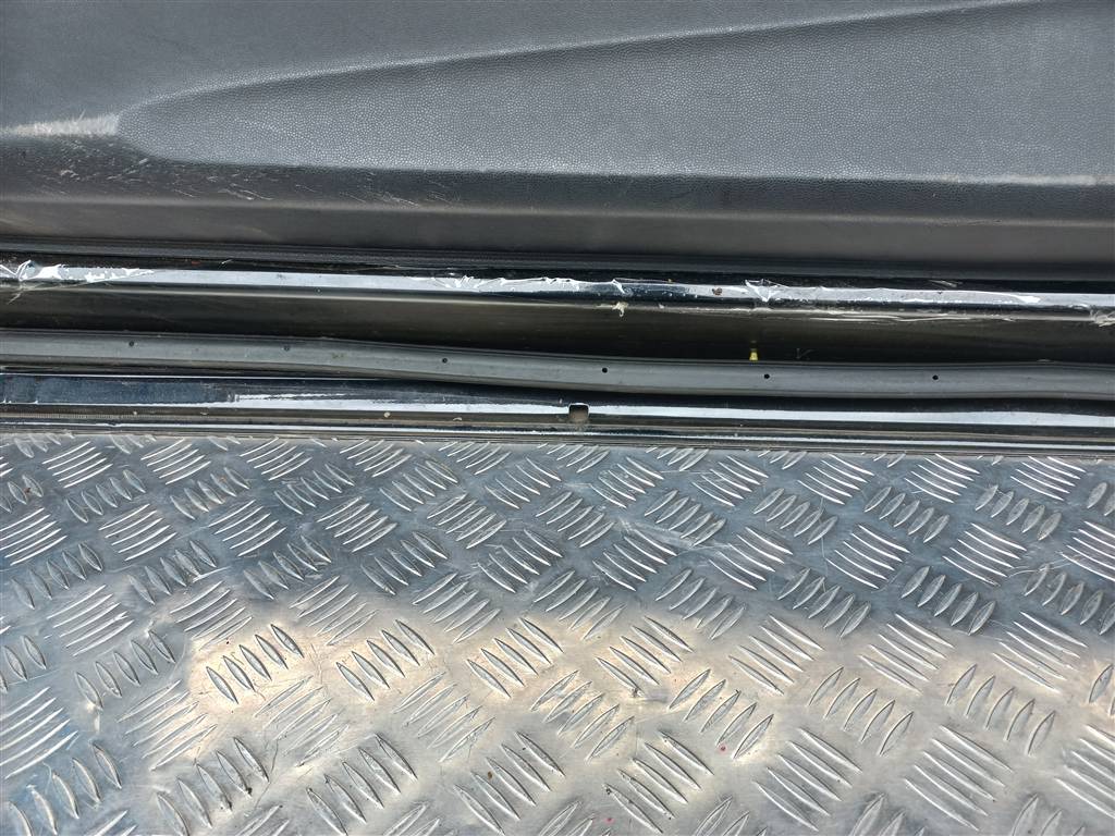 дверь HONDA Civic 1.8 MT (140 л.с.)Civic  VIII (2005—2009) Хетчбэк 67010SMRE00ZZ, 10750 рублей, Москва