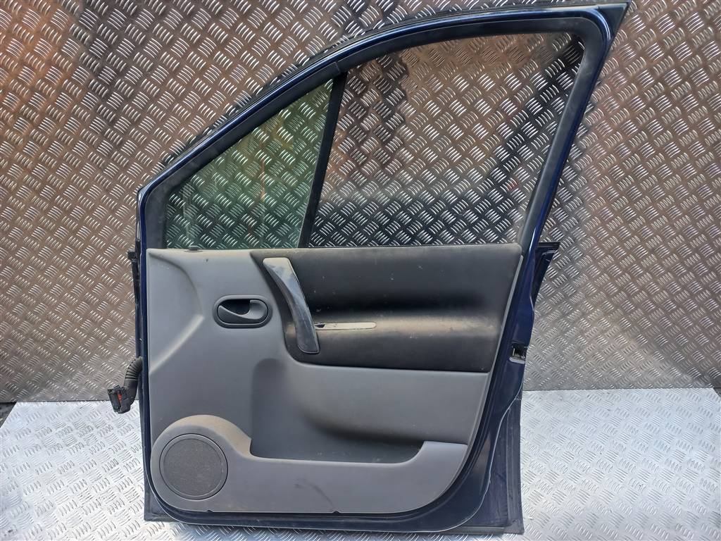 дверь Renault Scenic  801002354R, 5120 рублей, Москва