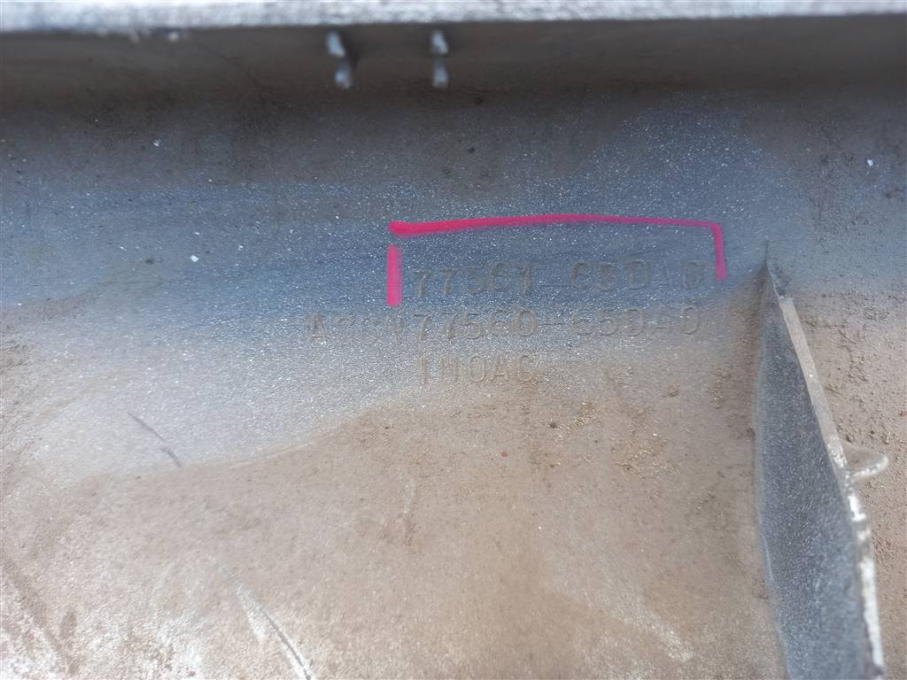 накладка порога SUZUKI Grand Vitara  77561-65DA0, 2470 рублей, Москва