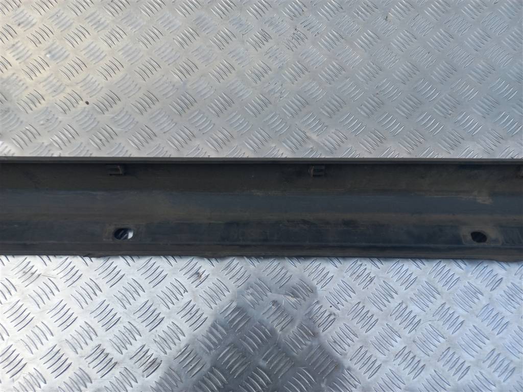 накладка порога SUBARU Tribeca 3.0 4WD AT (250 л.с.)Tribeca  WX (2004—2007) Внедорожник 91112XA13A, 750 рублей, Москва