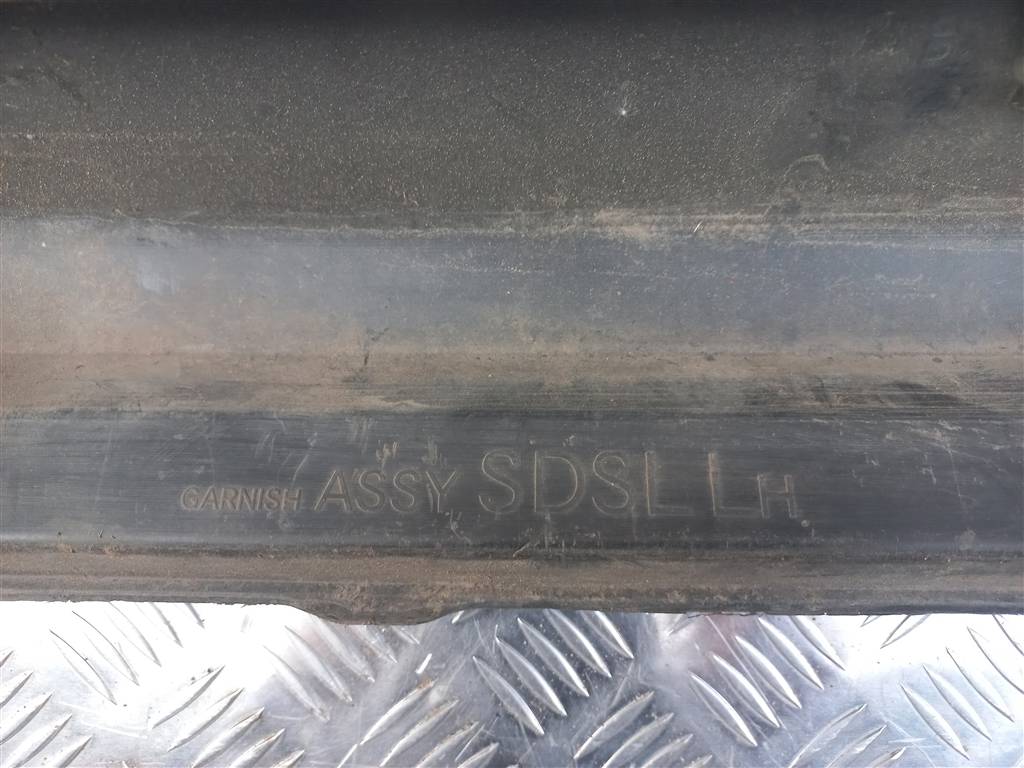 накладка порога SUBARU Tribeca 3.0 4WD AT (250 л.с.)Tribeca  WX (2004—2007) Внедорожник 91112XA13A, 750 рублей, Москва