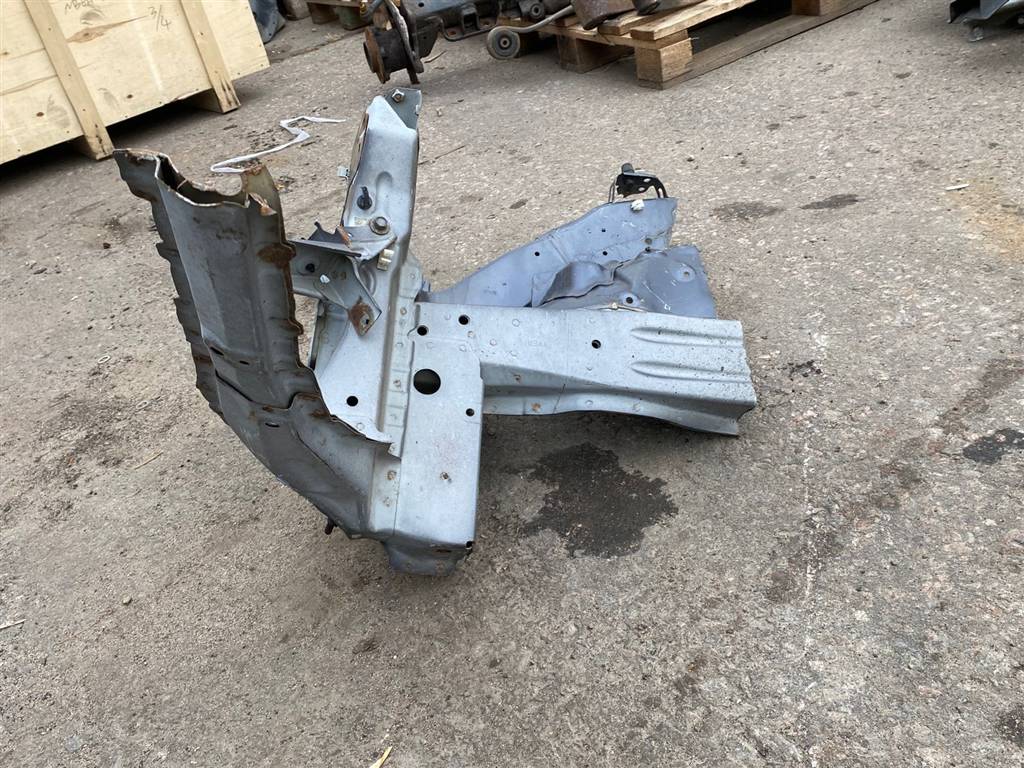 лонжерон SUZUKI Grand Vitara 2.0 4WD MT (140 л.с.)Grand Vitara  II (2005—2008) Внедорожник 5861077K00, 7880 рублей, Москва