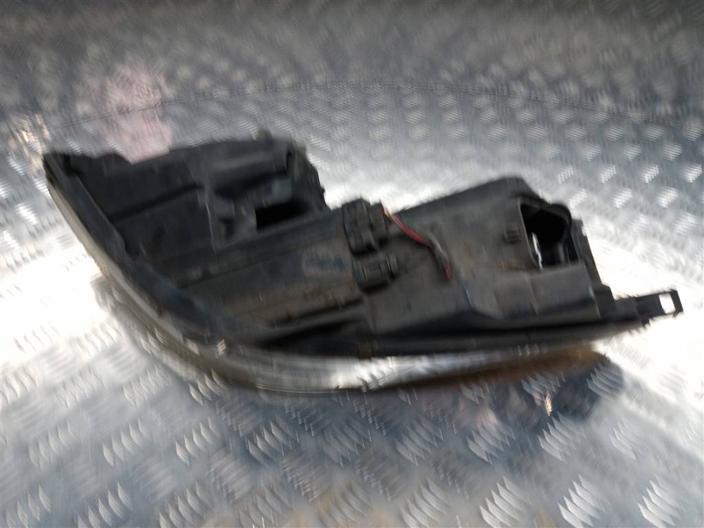 фара MITSUBISHI COLT 1.3 AMT (95 л.с.)Colt  Z30 (2002—2012) Хетчбэк MR 957354, 7420 рублей, Москва